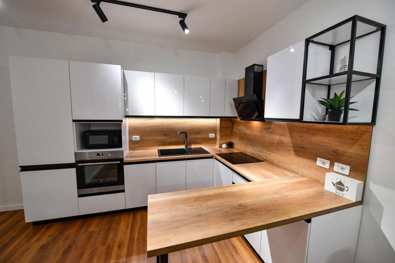 New Central Apartment Shkoder Exterior photo