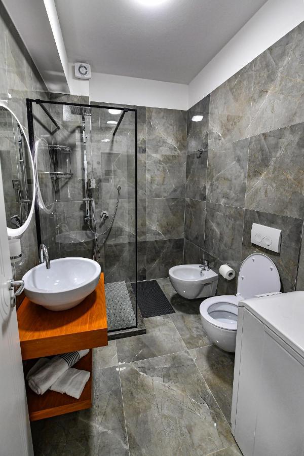 New Central Apartment Shkoder Exterior photo